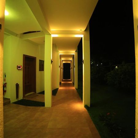 Ruins Chaaya Hotel Polonnaruwa Exterior photo