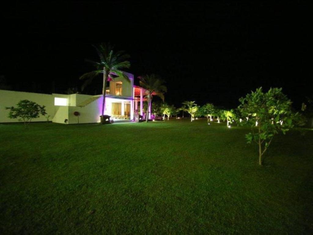 Ruins Chaaya Hotel Polonnaruwa Exterior photo