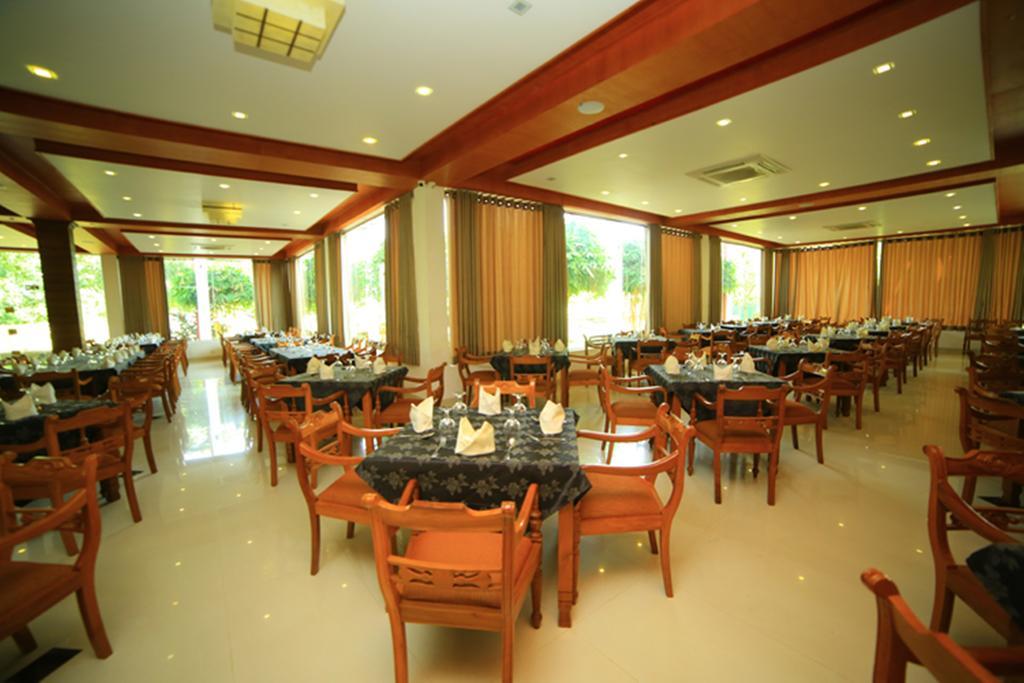 Ruins Chaaya Hotel Polonnaruwa Exterior photo